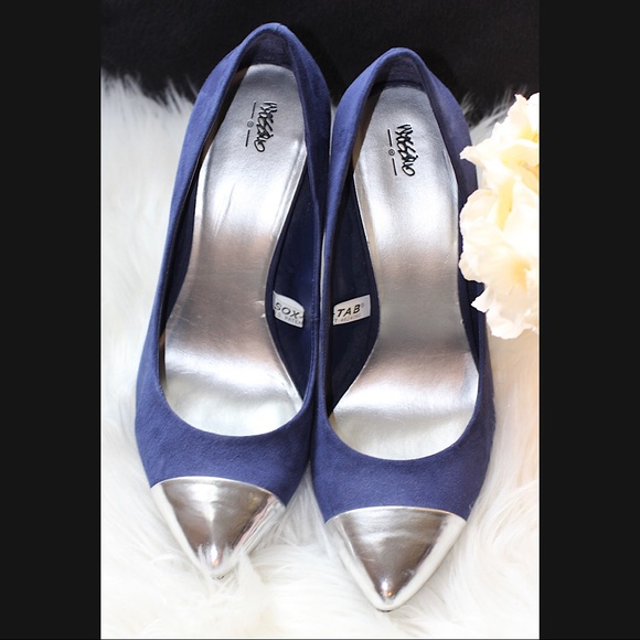 Mossimo Supply Co. Shoes - Elegant women shoes ~blue with silver toe~